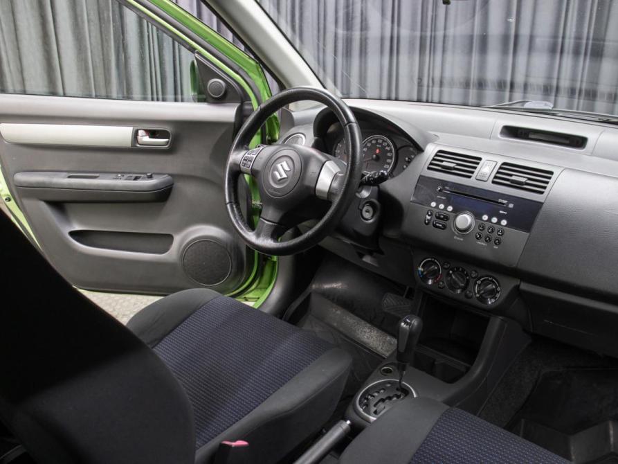 Suzuki Swift III Москва  - изображение 11