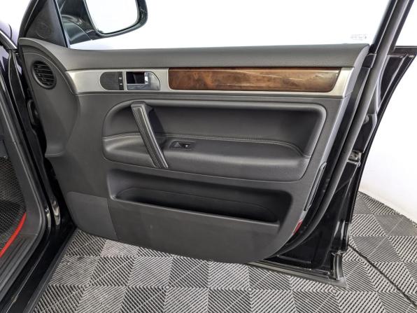 Volkswagen Touareg I Рестайлинг с пробегом 2008 года, цена 1 230 000 рублей, 316488 км, внедорожник, Автокод Объявления