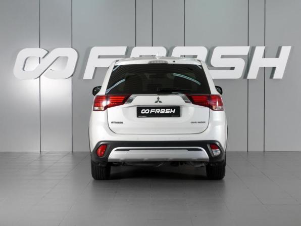 Mitsubishi Outlander III Рестайлинг 3 с пробегом 2019 года, цена 1 999 000 рублей, 179885 км, внедорожник, Автокод Объявления