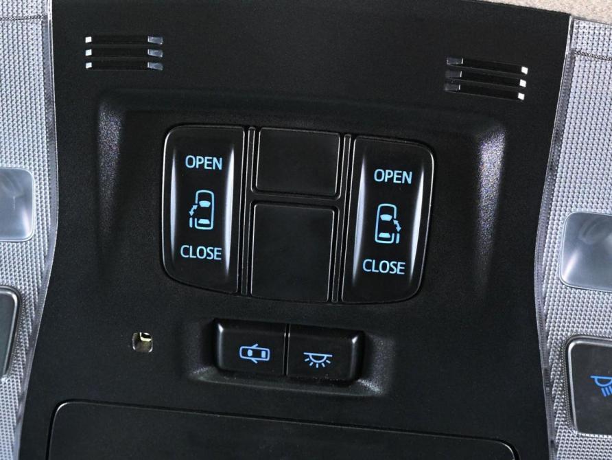 Toyota Vellfire II Ростов-на-Дону  - изображение 18
