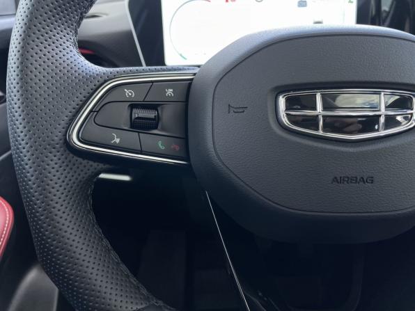 Geely Coolray I Рестайлинг с пробегом 2024 года, цена 2 198 000 рублей, 15235 км, внедорожник, Автокод Объявления