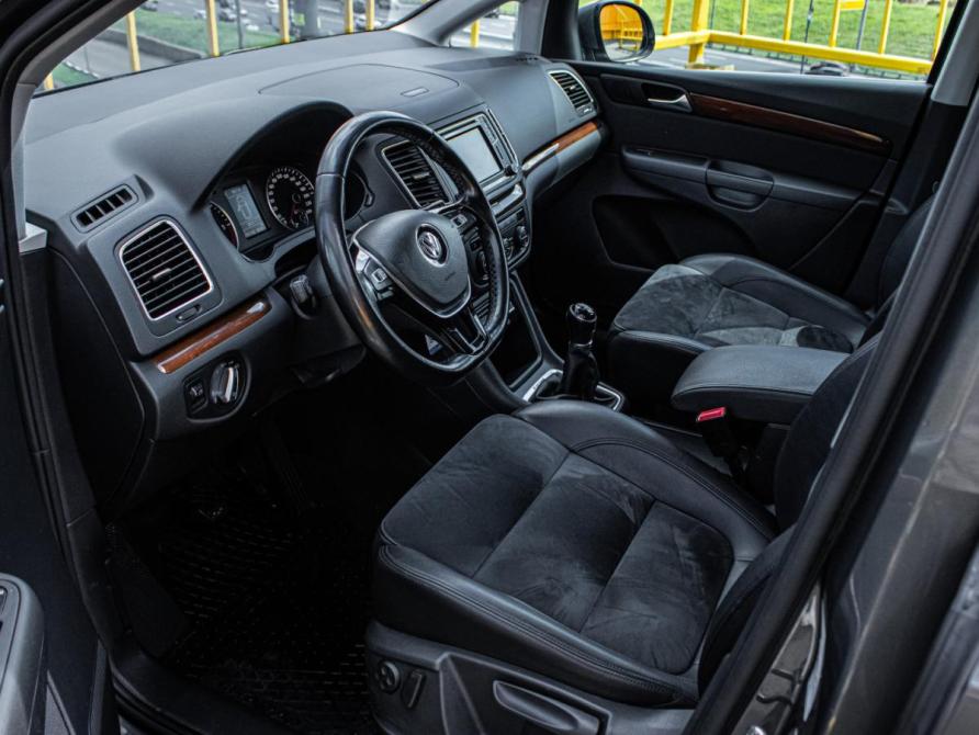Volkswagen Sharan II Рестайлинг Москва  - изображение 15
