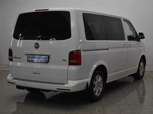 Volkswagen Multivan T5 Рестайлинг с пробегом 2012 года, цена 2 325 000 рублей, 179020 км, минивэн, Автокод Объявления