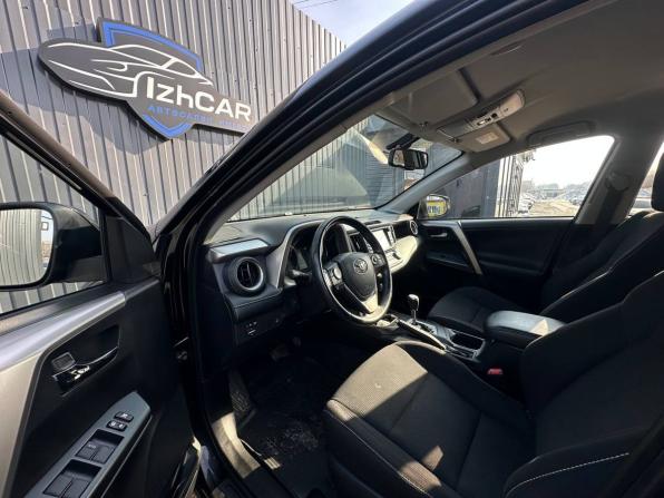 Toyota RAV4 IV (XA40) Рестайлинг с пробегом 2018 года, цена 1 849 000 рублей, 115300 км, внедорожник, Автокод Объявления
