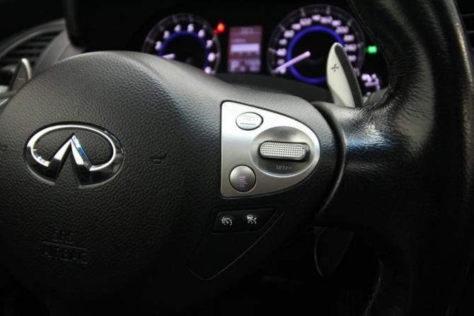 Infiniti QX70 с пробегом 2014 года, цена 2 800 000 рублей, 77829 км, внедорожник, Автокод Объявления
