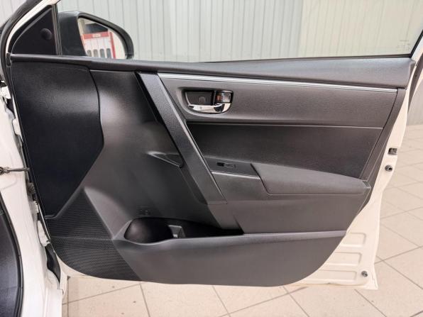 Toyota Corolla XI (E160 E170 E180) с пробегом 2013 года, цена 1 289 000 рублей, 161422 км, седан, Автокод Объявления