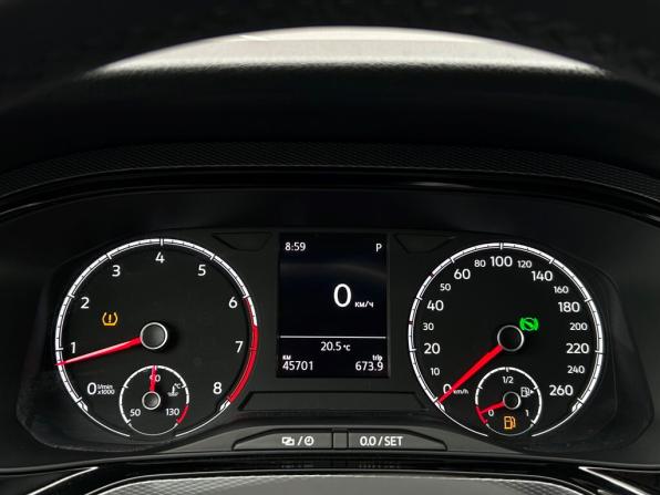 Volkswagen Polo VI с пробегом 2021 года, цена 1 829 600 рублей, 45701 км, лифтбек, Автокод Объявления