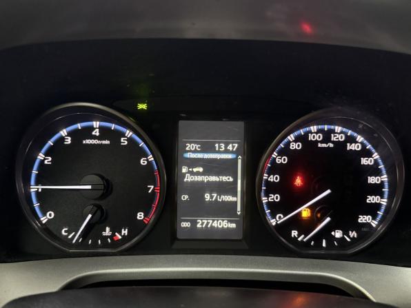 Toyota RAV4 IV (XA40) Рестайлинг с пробегом 2016 года, цена 1 780 000 рублей, 277406 км, внедорожник, Автокод Объявления