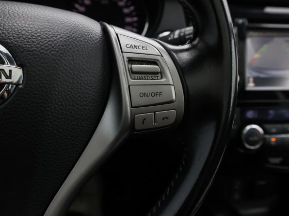 Nissan Qashqai II с пробегом 2014 года, цена 1 798 000 рублей, 98317 км, внедорожник, Автокод Объявления