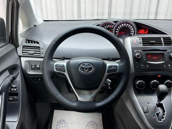 Toyota Verso I Рестайлинг с пробегом 2013 года, цена 1 539 000 рублей, 164673 км, компактвэн, Автокод Объявления