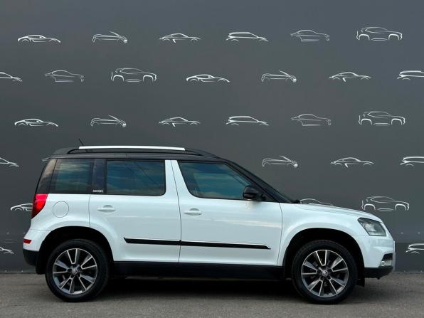Skoda Yeti I Рестайлинг с пробегом 2017 года, цена 1 497 800 рублей, 113006 км, внедорожник, Автокод Объявления