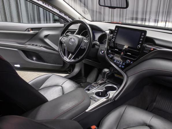 Toyota Camry VIII (XV70) Рестайлинг с пробегом 2021 года, цена 3 149 000 рублей, 161419 км, седан, Автокод Объявления