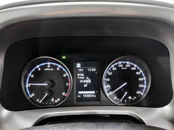 Toyota RAV4 IV (XA40) Рестайлинг с пробегом 2017 года, цена 2 090 000 рублей, 143599 км, внедорожник, Автокод Объявления