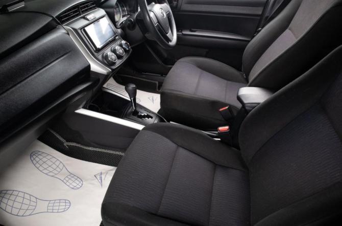 Toyota Corolla XI (E160 E170) Рестайлинг 2 с пробегом 2018 года, цена 1 499 000 рублей, 82000 км, универсал, Автокод Объявления