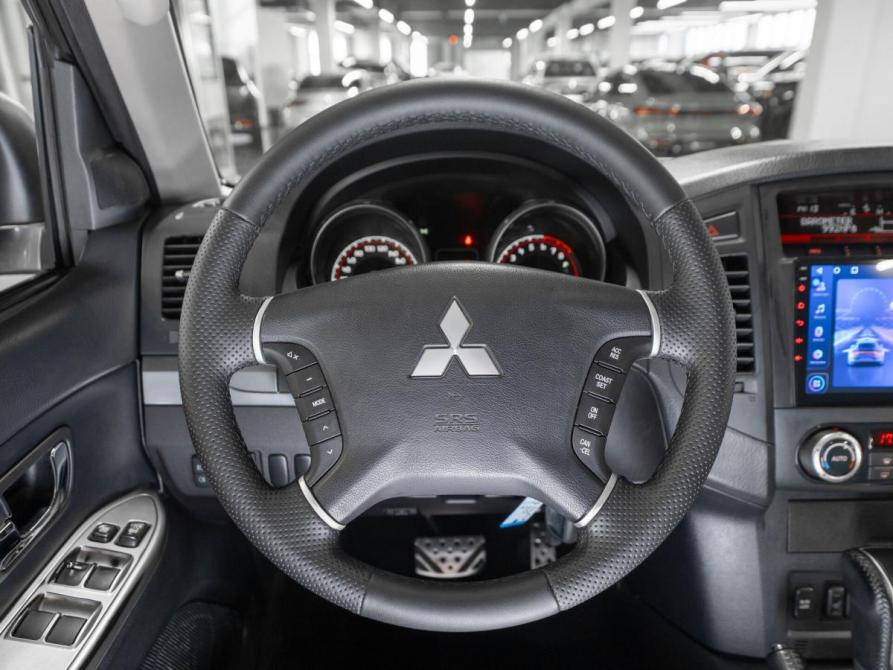 Mitsubishi Pajero IV Рестайлинг 1 Москва  - изображение 13