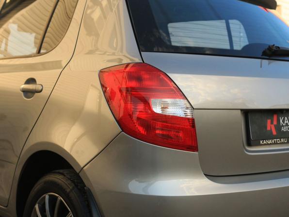 Skoda Fabia II Рестайлинг с пробегом 2012 года, цена 797 777 рублей, 148555 км, хэтчбек, Автокод Объявления