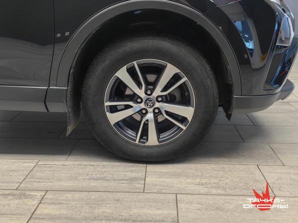 Toyota RAV4 IV (XA40) Рестайлинг с пробегом 2017 года, цена 2 378 000 рублей, 136000 км, внедорожник, Автокод Объявления