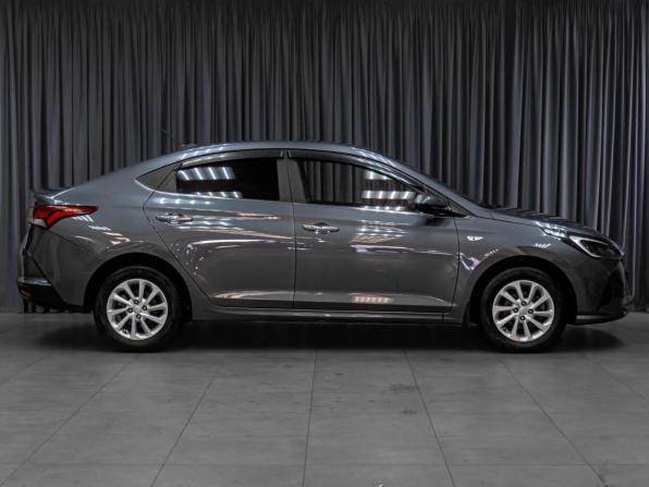 Hyundai Solaris II Рестайлинг с пробегом 2021 года, цена 1 769 000 рублей, 94961 км, седан, Автокод Объявления