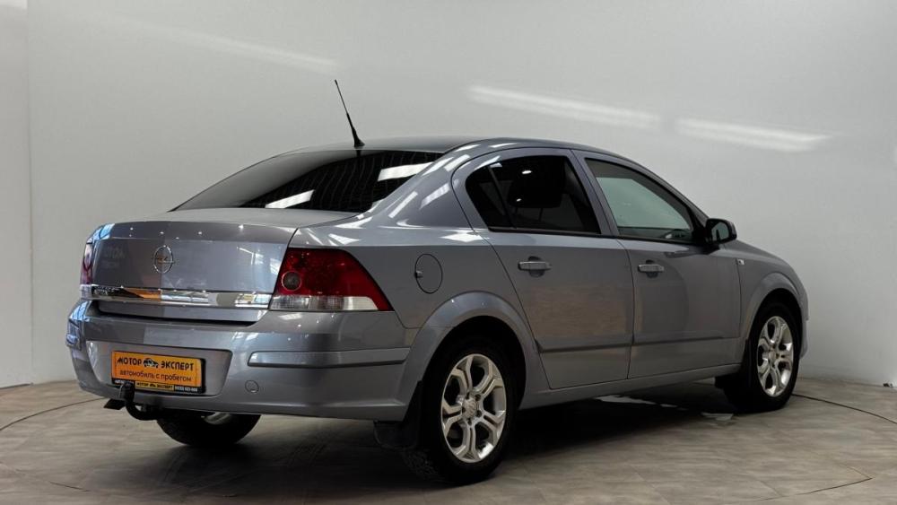 Opel Astra H Рестайлинг Киров  - изображение 4
