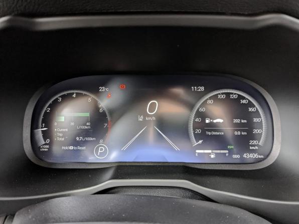 Toyota RAV4 V (XA50) с пробегом 2023 года, цена 3 690 000 рублей, 43405 км, внедорожник, Автокод Объявления