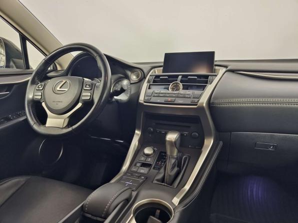 Lexus NX I Рестайлинг с пробегом 2017 года, цена 3 200 000 рублей, 61284 км, внедорожник, Автокод Объявления