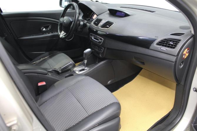 Renault Fluence I с пробегом 2012 года, цена 559 000 рублей, 218896 км, седан, Автокод Объявления