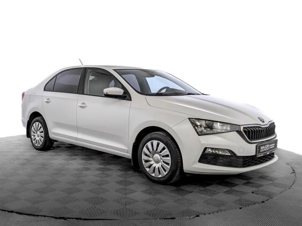 Skoda Rapid II с пробегом 2022 года, цена 1 600 000 рублей, 93487 км, лифтбек, Автокод Объявления