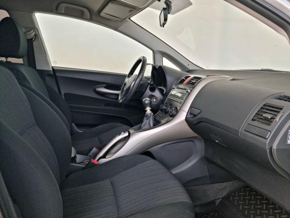 Toyota Auris I с пробегом 2009 года, цена 699 000 рублей, 181436 км, хэтчбек, Автокод Объявления