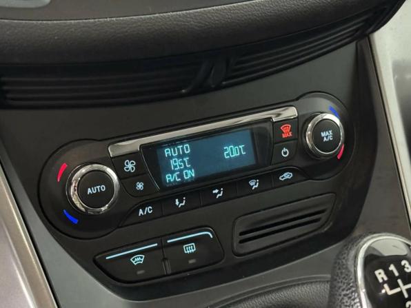 Ford Kuga II с пробегом 2013 года, цена 1 000 000 рублей, 213000 км, внедорожник, Автокод Объявления