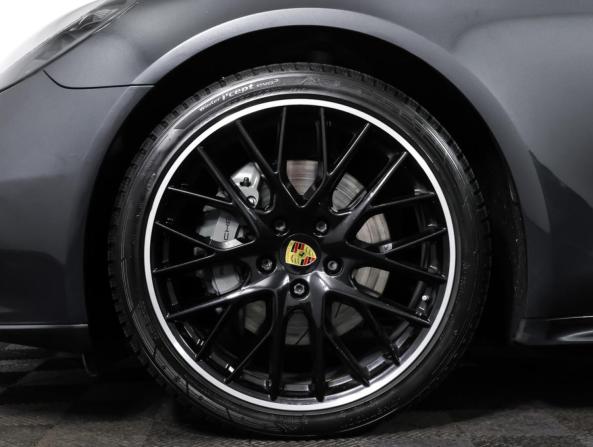 Porsche Panamera II с пробегом 2018 года, цена 8 613 000 рублей, 60298 км, лифтбек, Автокод Объявления