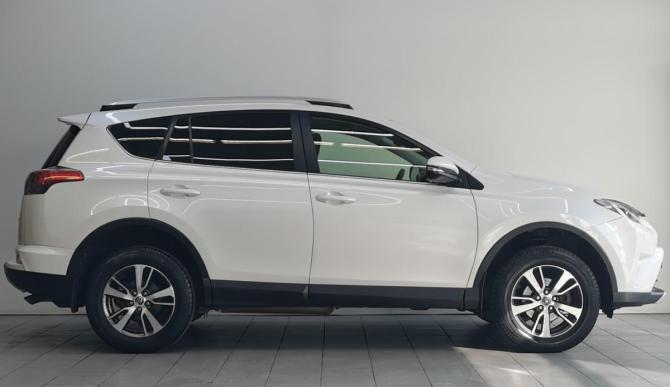Toyota RAV4 IV (XA40) Рестайлинг с пробегом 2015 года, цена 2 390 000 рублей, 121201 км, внедорожник, Автокод Объявления
