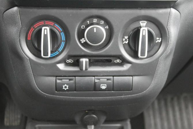 Lada (ВАЗ) Granta I Рестайлинг с пробегом 2023 года, цена 777 000 рублей, 41000 км, лифтбек, Автокод Объявления