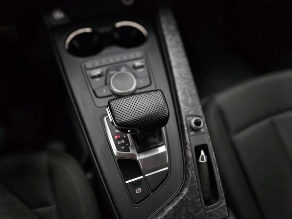 Audi A4 V (B9) с пробегом 2019 года, цена 1 790 000 рублей, 320928 км, универсал, Автокод Объявления