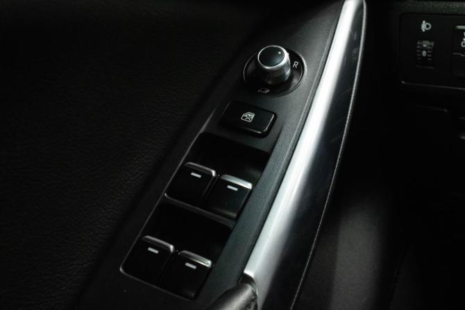 Mazda 6 III (GJ) Рестайлинг с пробегом 2015 года, цена 1 339 000 рублей, 258072 км, седан, Автокод Объявления