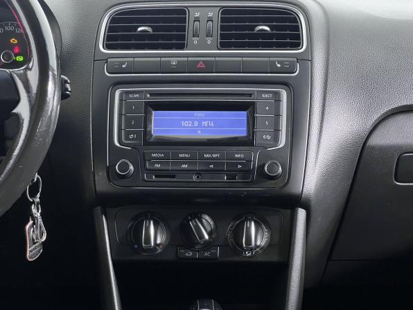 Volkswagen Polo V с пробегом 2011 года, цена 740 000 рублей, 200000 км, седан, Автокод Объявления