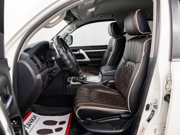 Toyota Land Cruiser 200 Series Рестайлинг 2 с пробегом 2016 года, цена 6 360 000 рублей, 225299 км, внедорожник, Автокод Объявления