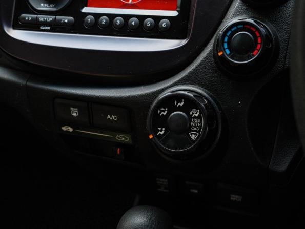 Honda Fit II с пробегом 2012 года, цена 800 000 рублей, 136941 км, хэтчбек, Автокод Объявления