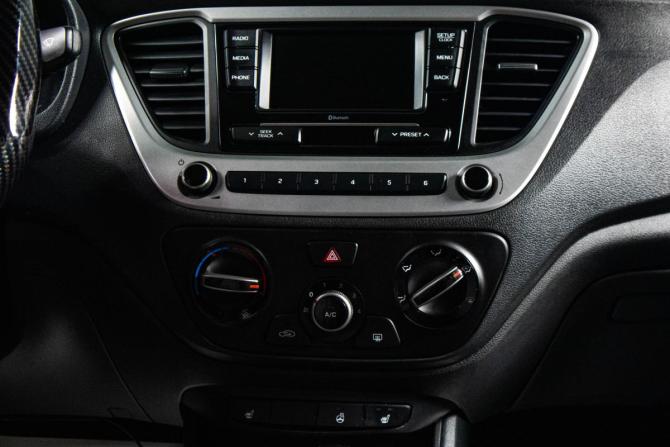 Hyundai Solaris II с пробегом 2019 года, цена 1 399 000 рублей, 55671 км, седан, Автокод Объявления