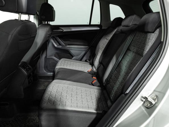 Volkswagen Tiguan II Рестайлинг с пробегом 2022 года, цена 2 499 700 рублей, 45590 км, внедорожник, Автокод Объявления