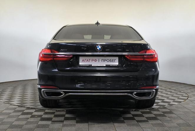 BMW 7 серии VI (G11/G12) с пробегом 2015 года, цена 3 880 000 рублей, 168899 км, седан, Автокод Объявления