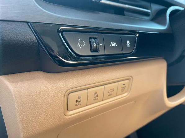 Kia Carnival IV с пробегом 2020 года, цена 3 749 000 рублей, 105000 км, минивэн, Автокод Объявления