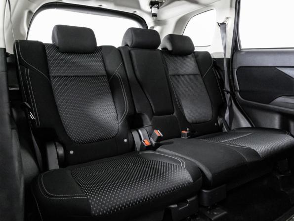 Mitsubishi Outlander III Рестайлинг 3 с пробегом 2021 года, цена 2 649 000 рублей, 35543 км, внедорожник, Автокод Объявления