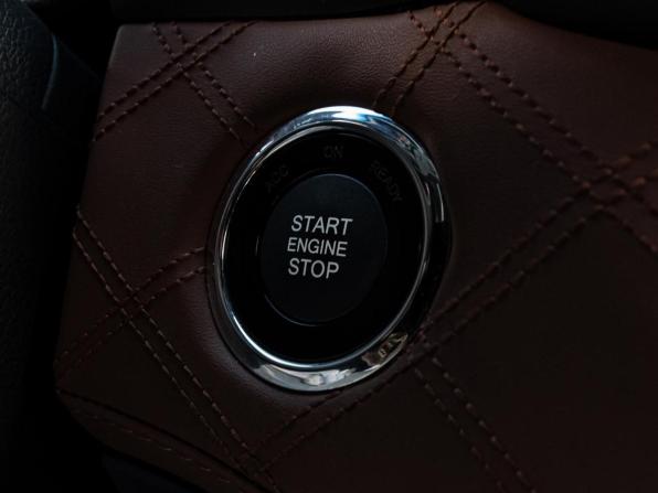 SsangYong Rexton IV с пробегом 2019 года, цена 3 470 000 рублей, 83847 км, внедорожник, Автокод Объявления