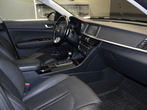 Kia Optima IV Рестайлинг с пробегом 2018 года, цена 1 760 000 рублей, 131629 км, седан, Автокод Объявления