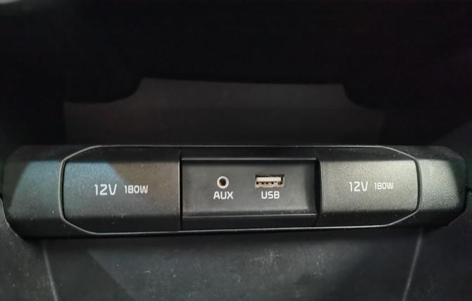 Kia Rio IV с пробегом 2018 года, цена 1 390 000 рублей, 84106 км, хэтчбек, Автокод Объявления