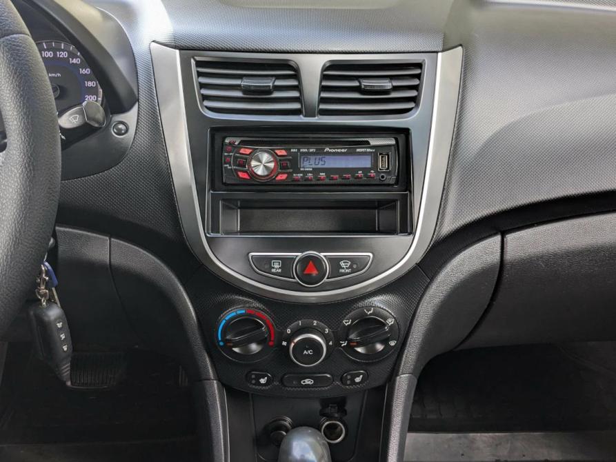 Hyundai Solaris I Екатеринбург  - изображение 10