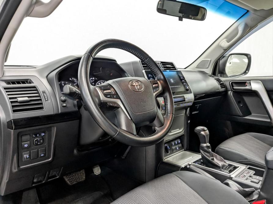 Toyota Land Cruiser Prado 150 Series Рестайлинг 3 Санкт-Петербург  - изображение 17