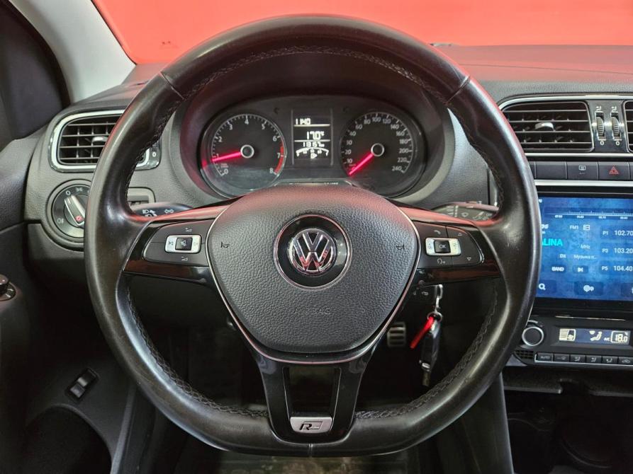 Volkswagen Polo V Рестайлинг Вологда  - изображение 11