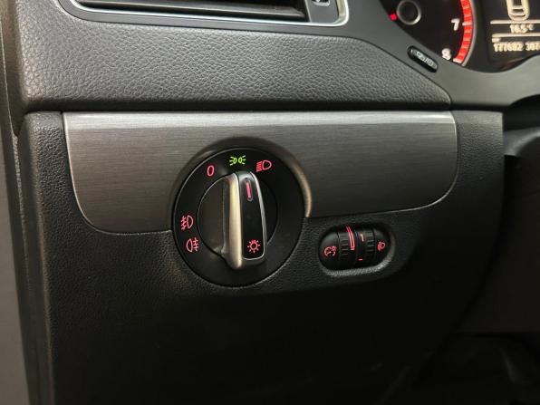 Volkswagen Jetta VI с пробегом 2013 года, цена 910 000 рублей, 177000 км, седан, Автокод Объявления
