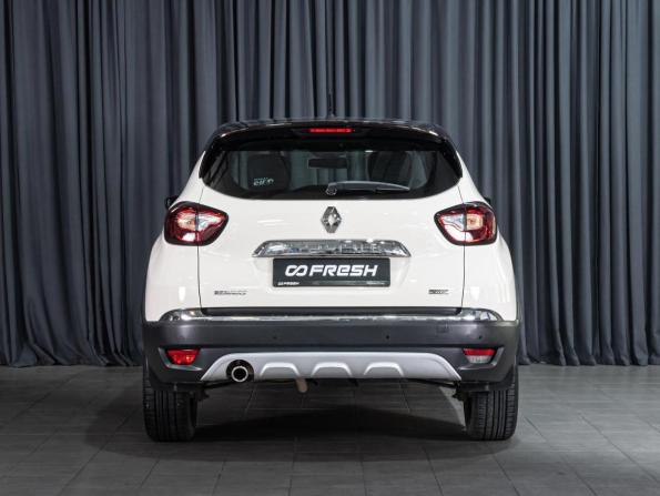 Renault Kaptur I с пробегом 2018 года, цена 1 619 000 рублей, 120201 км, внедорожник, Автокод Объявления